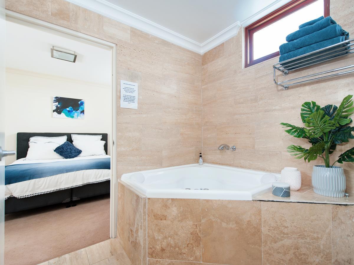 Shoal Bay Bed & Breakfast (Adults Only) 넬슨베이 외부 사진